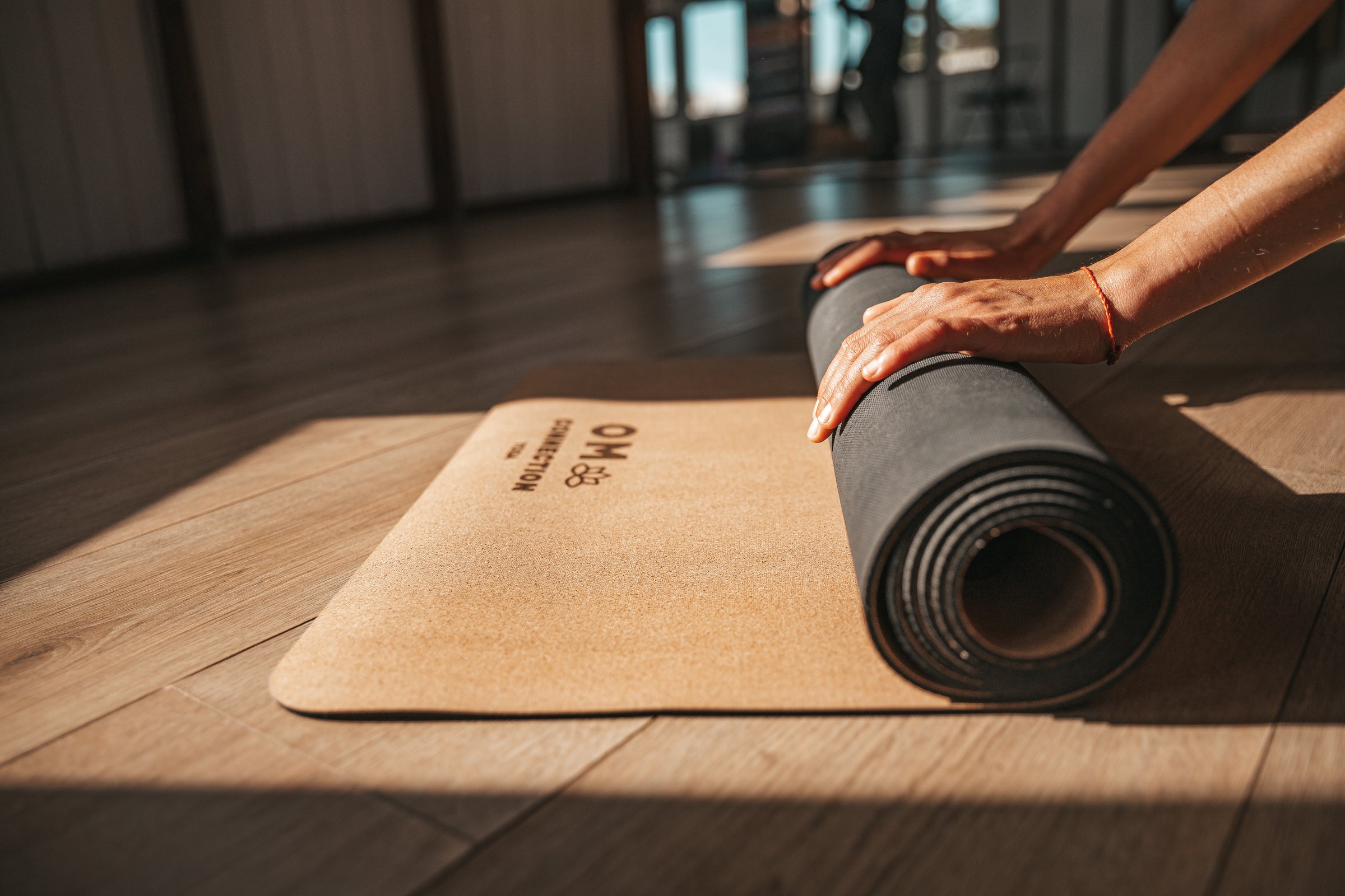mat de corcho natural, con excelencia absorción y adherencia al suelo