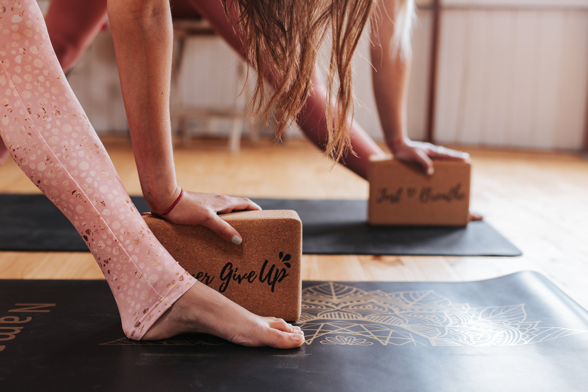 PROPS Y ACCESORIOS DE YOGA
