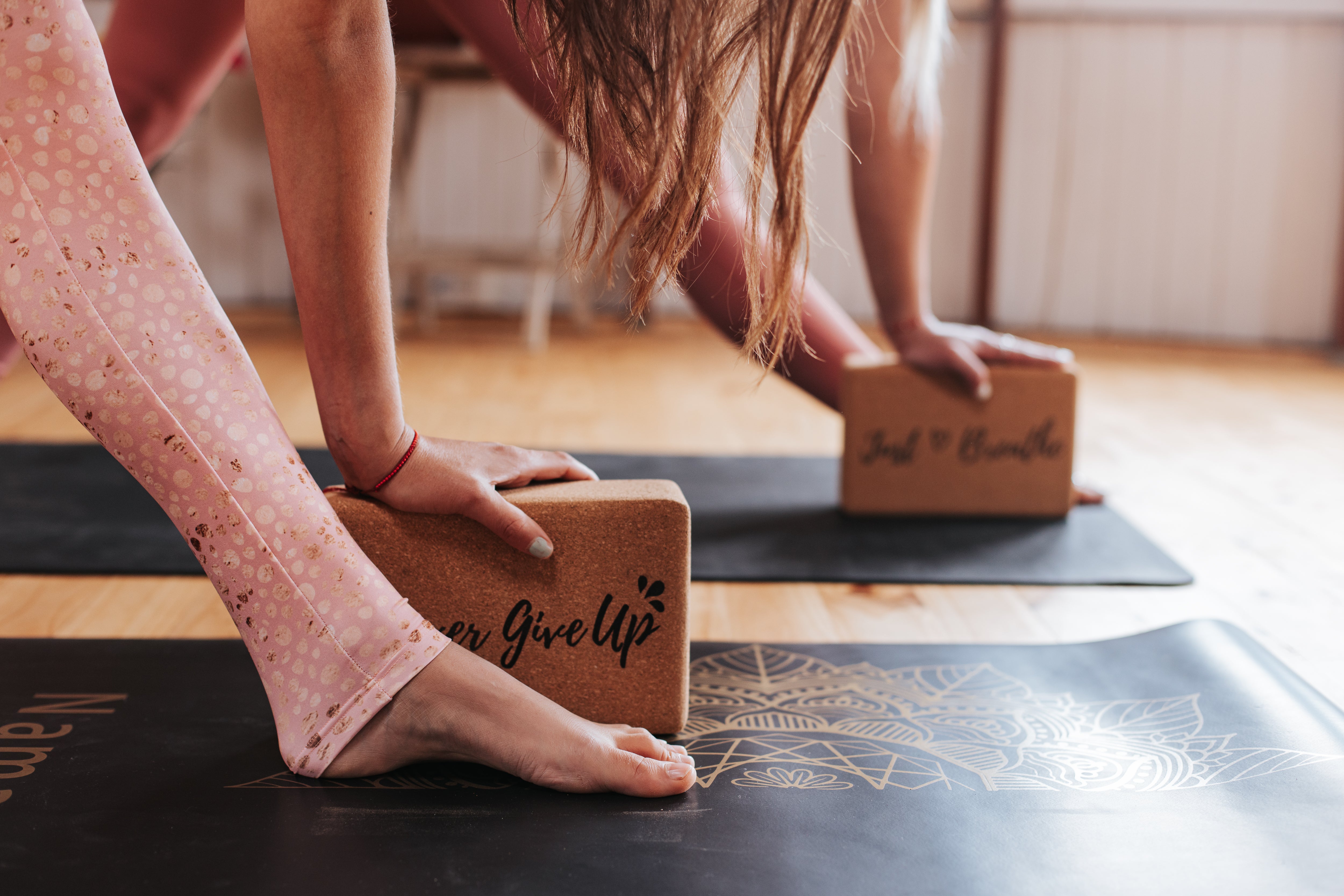 PROPS Y ACCESORIOS DE YOGA