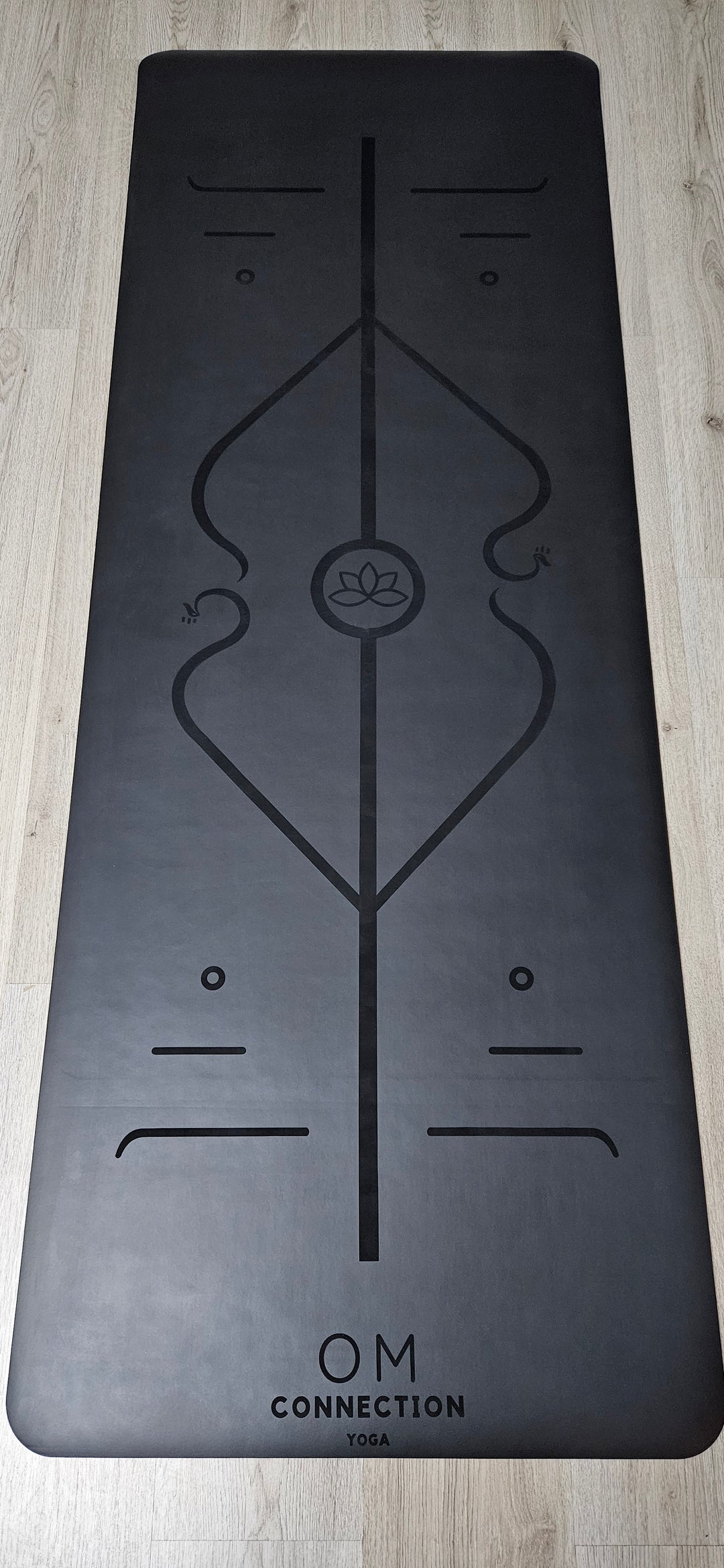 Mat PU Black Serie Limitada, #22