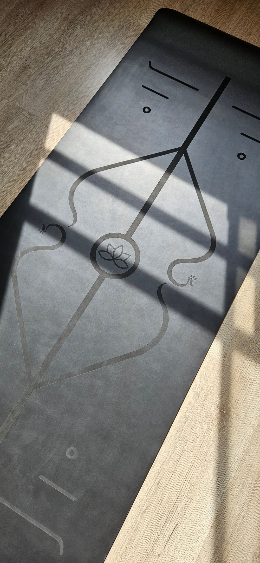 Mat PU Black Serie Limitada, #08