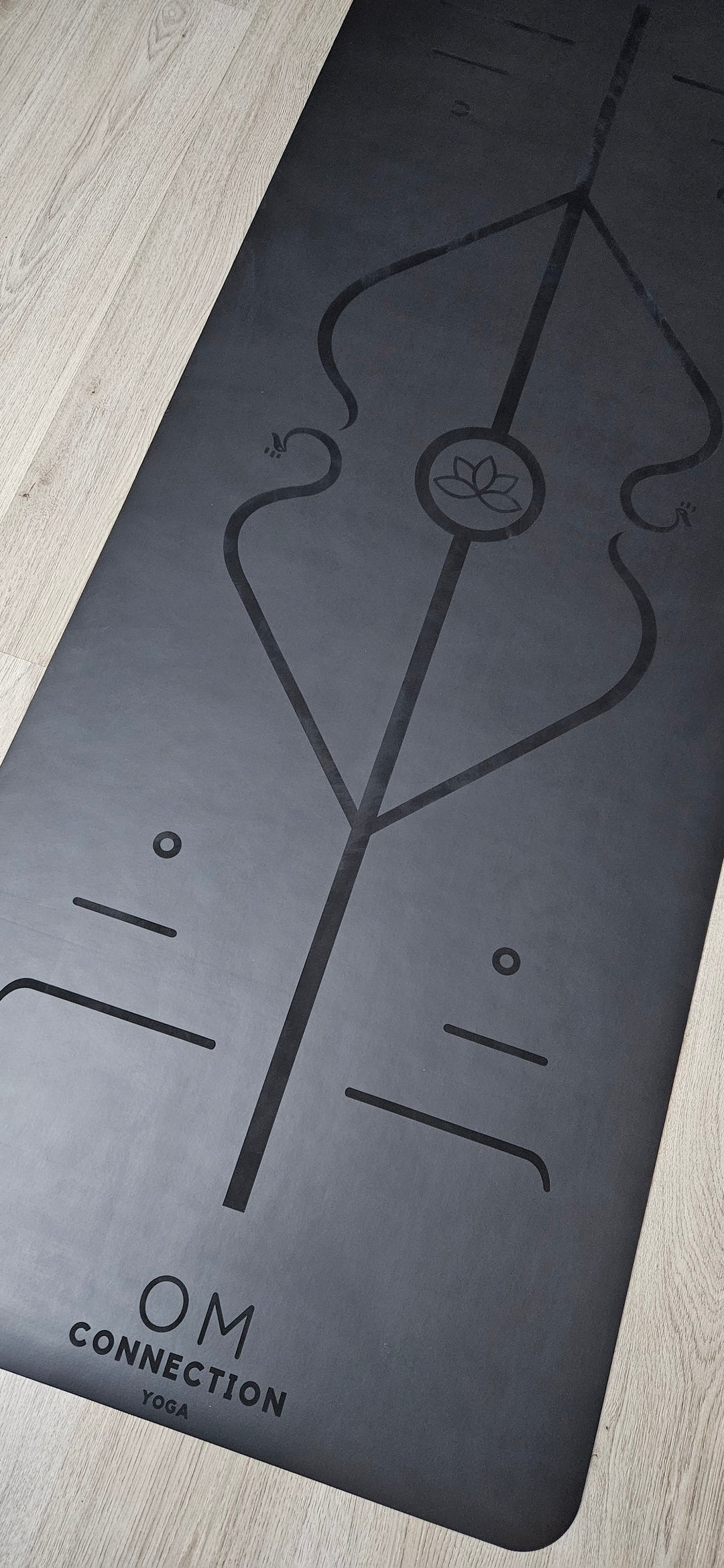 Mat PU Black Serie Limitada, #27
