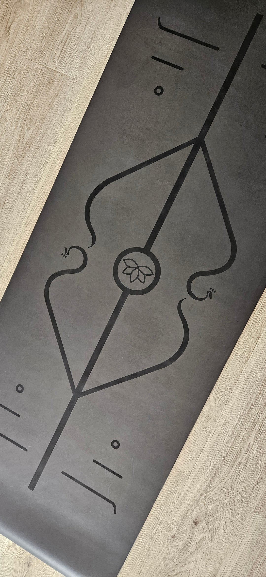 Mat PU Black Serie Limitada, #05