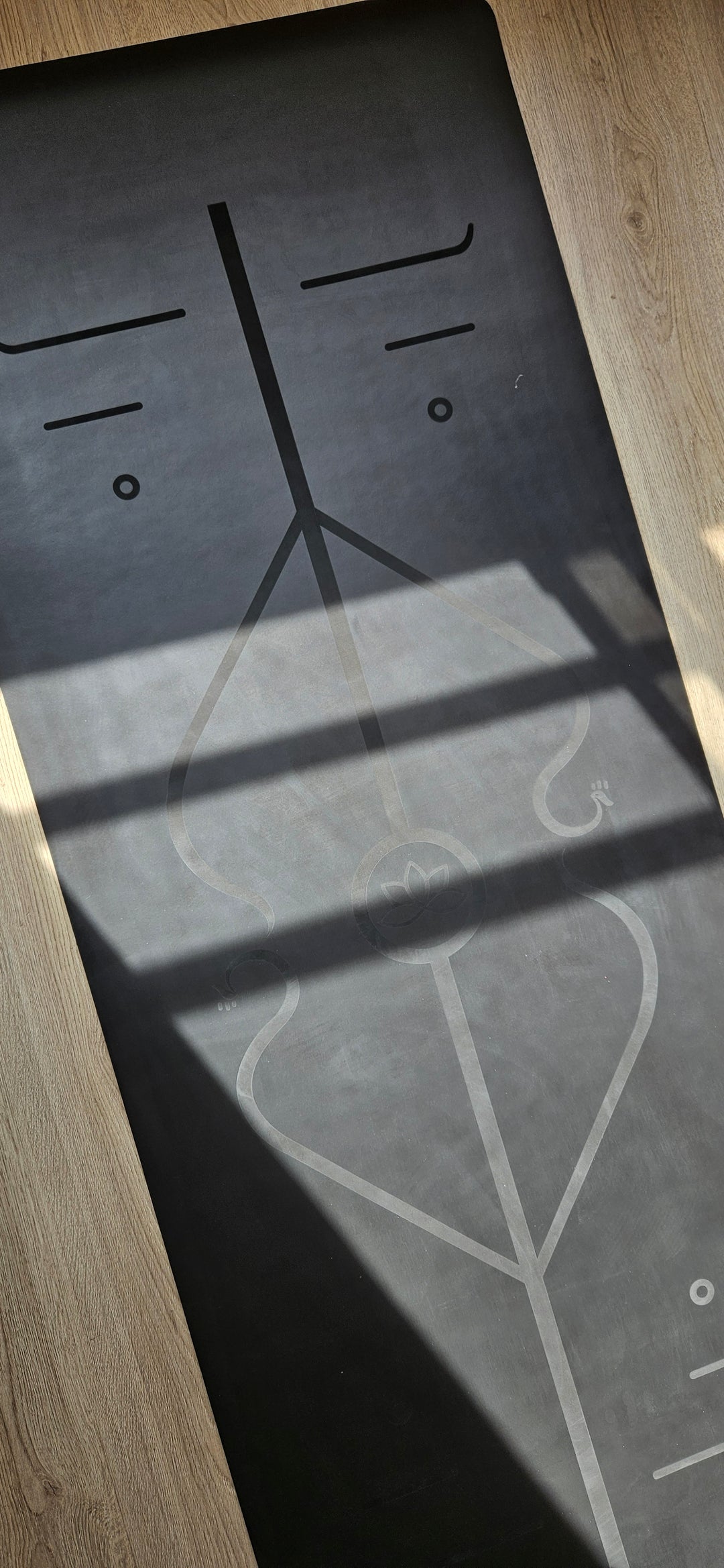 Mat PU Black Serie Limitada, #08