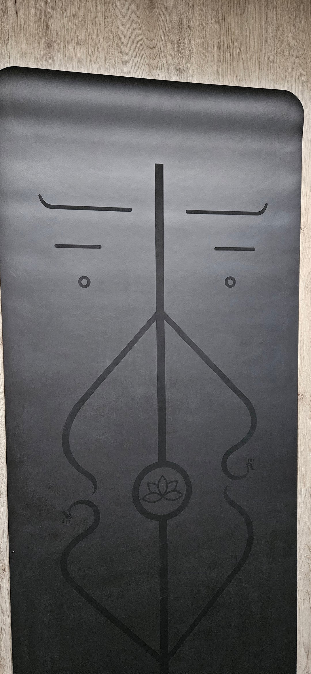 Mat PU Black Serie Limitada, #21