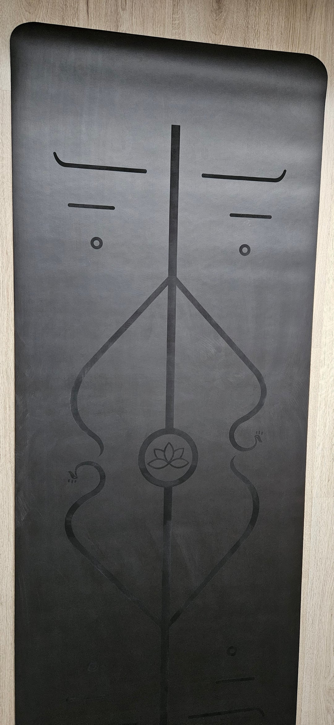 Mat PU Black Serie Limitada, #18