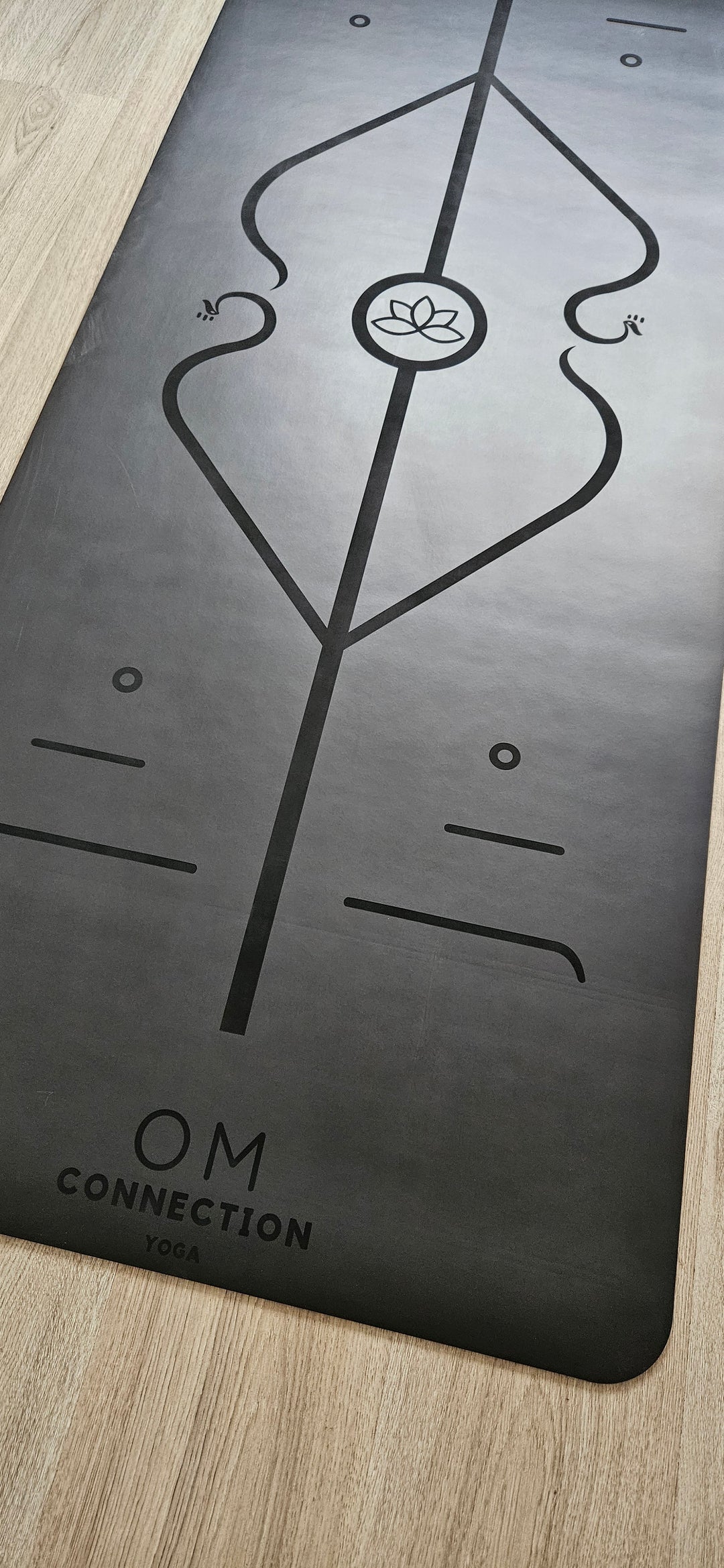 Mat PU Black Serie Limitada, #18