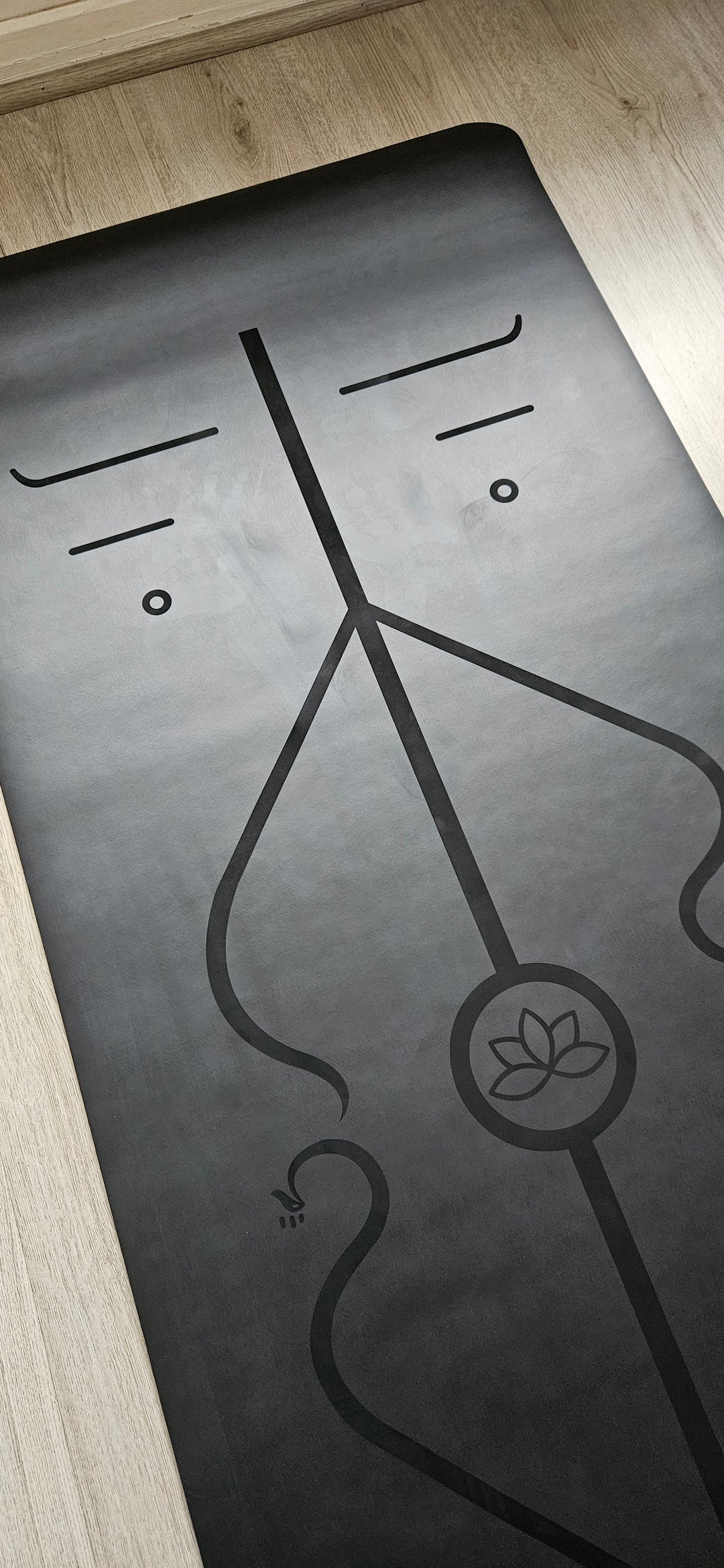 Mat PU Black Serie Limitada, #17