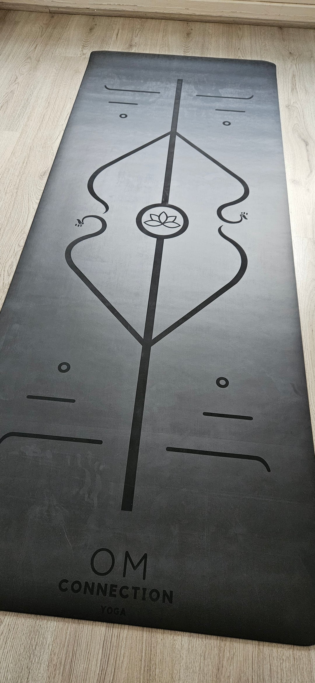 Mat PU Black Serie Limitada, #16