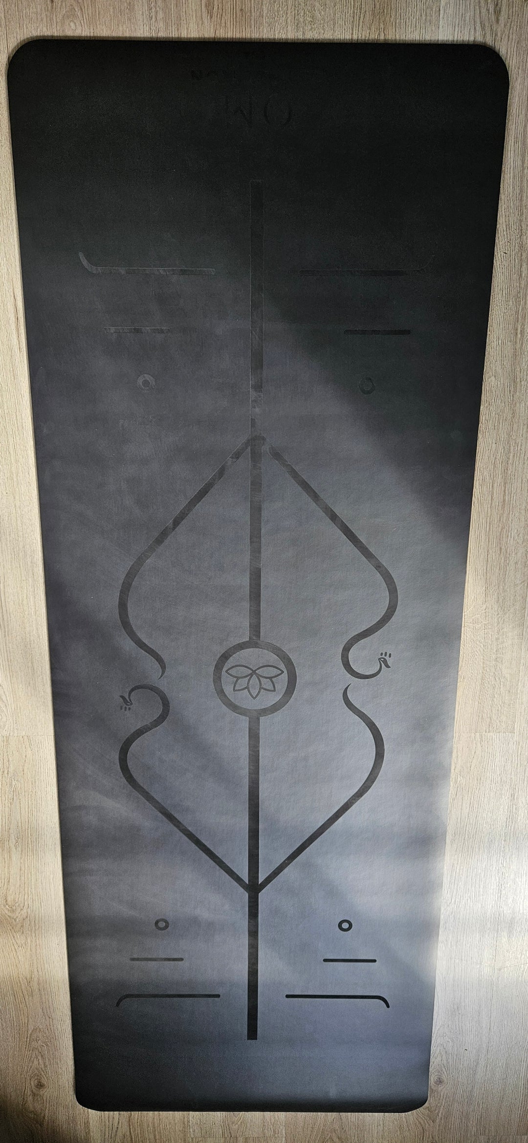 Mat PU Black Serie Limitada, #12