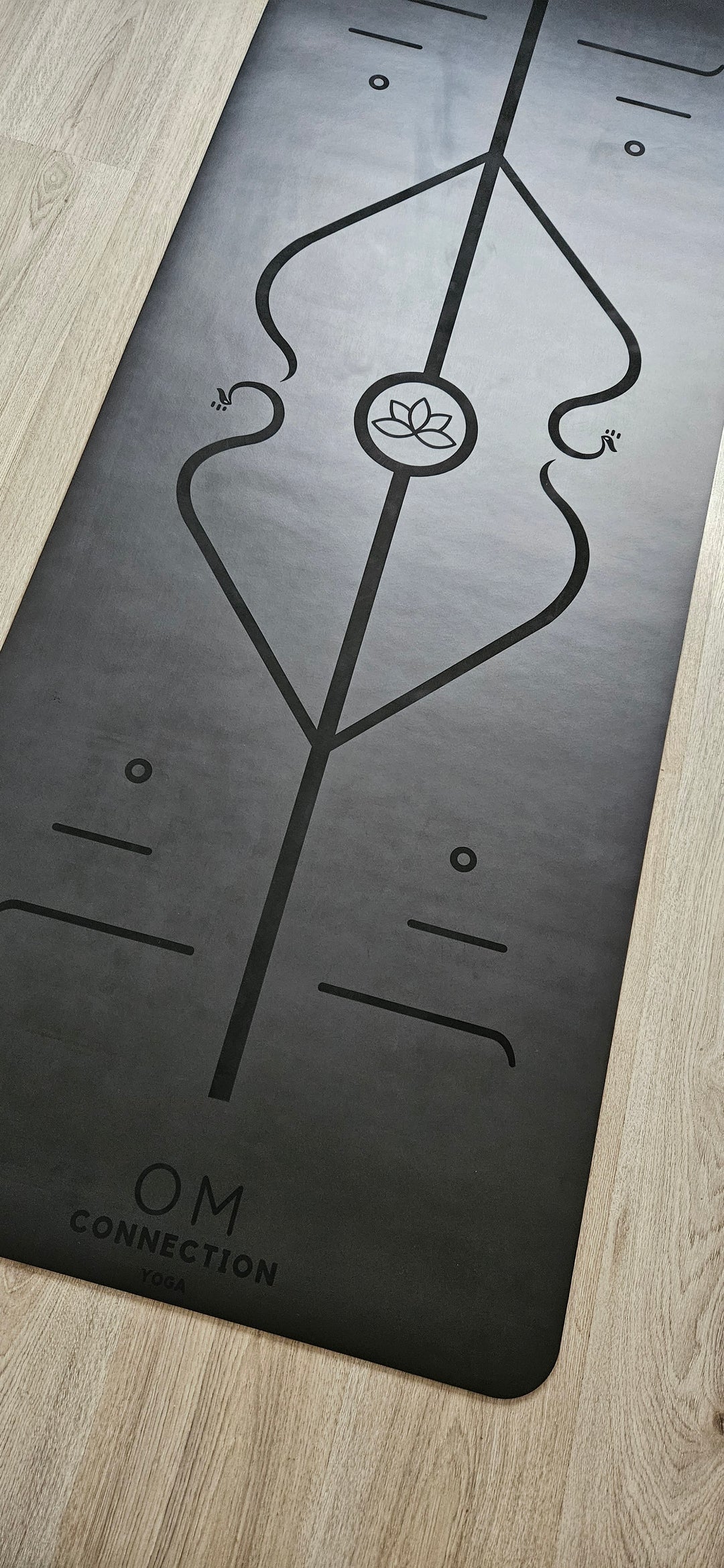 Mat PU Black Serie Limitada, #17