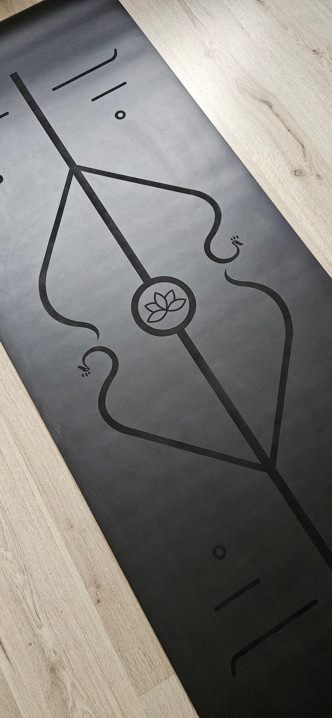 Mat PU Black Serie Limitada, #18