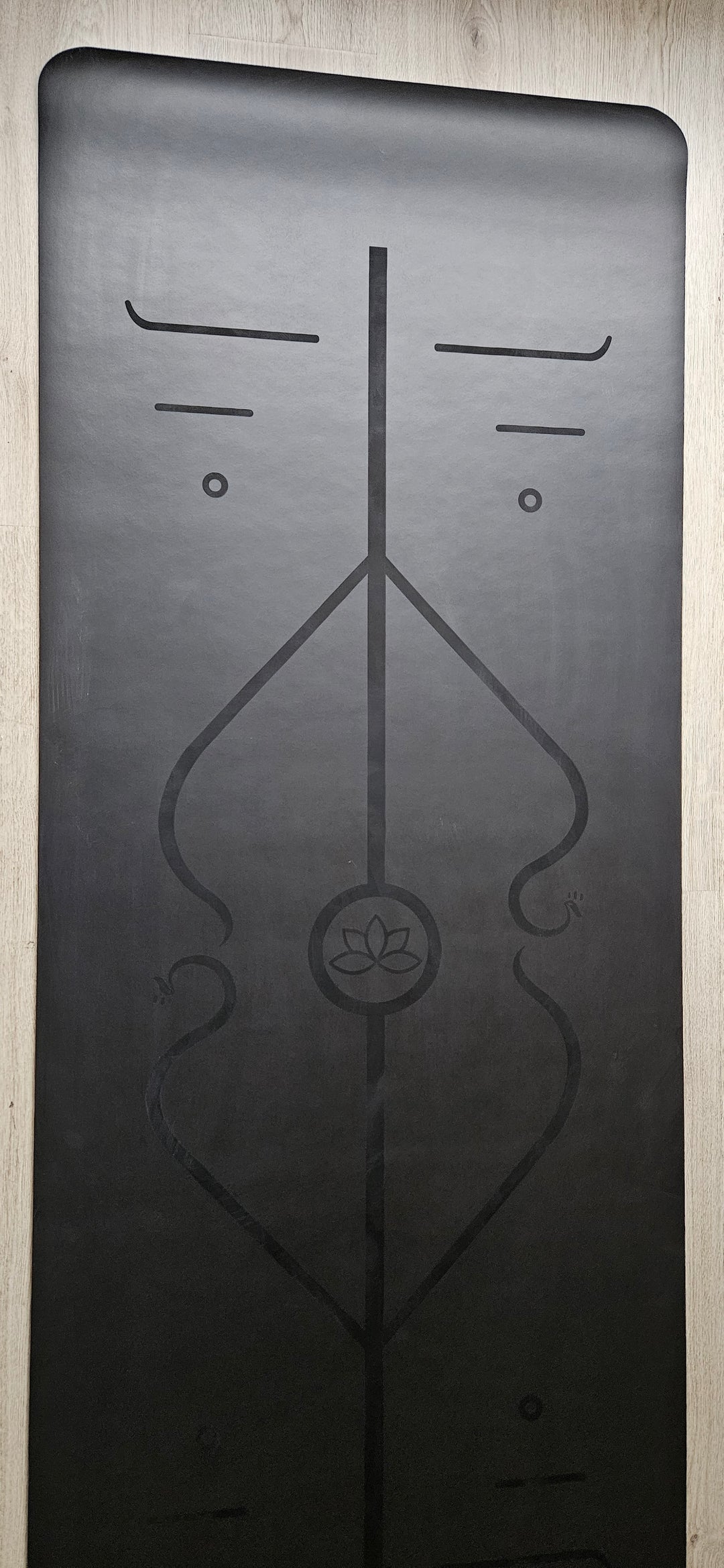 Mat PU Black Serie Limitada, #09