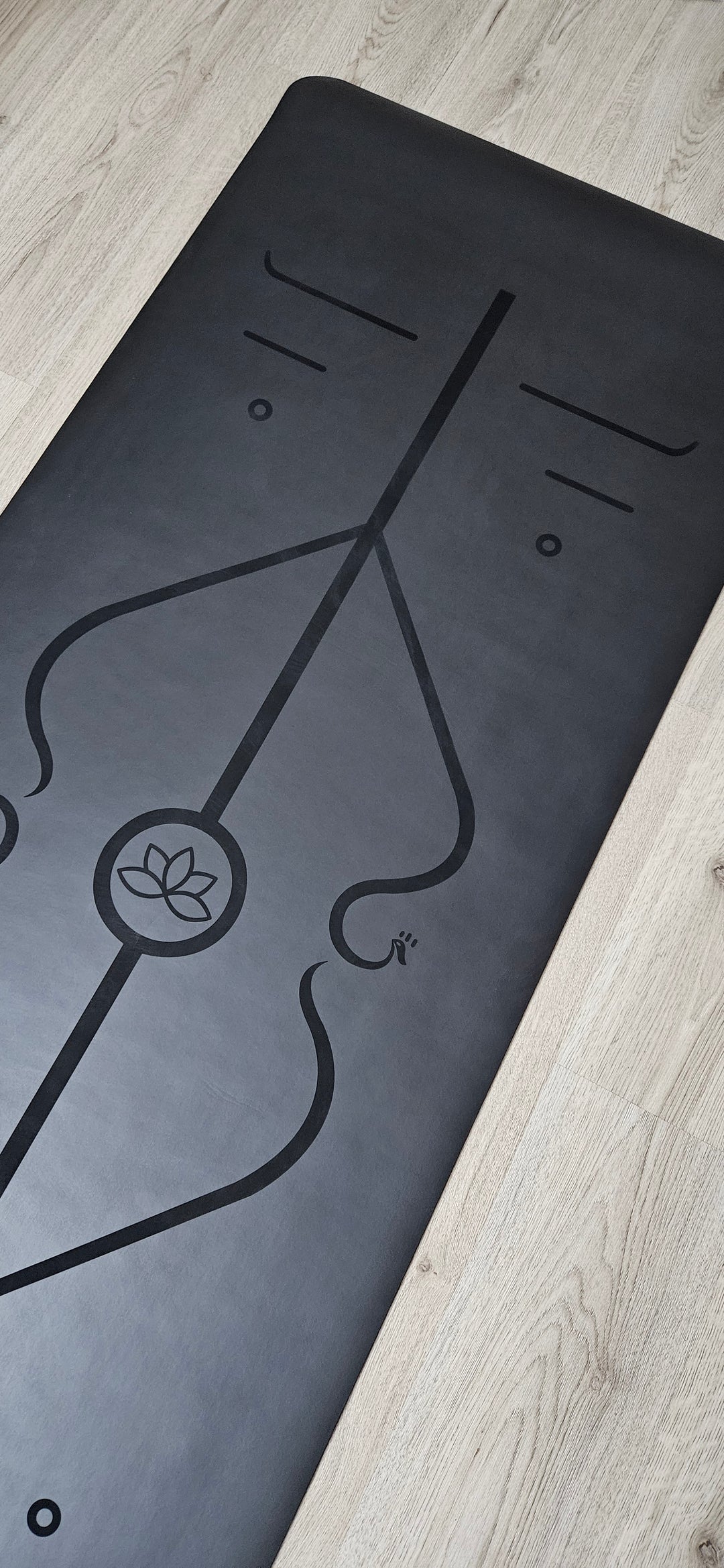 Mat PU Black Serie Limitada, #22