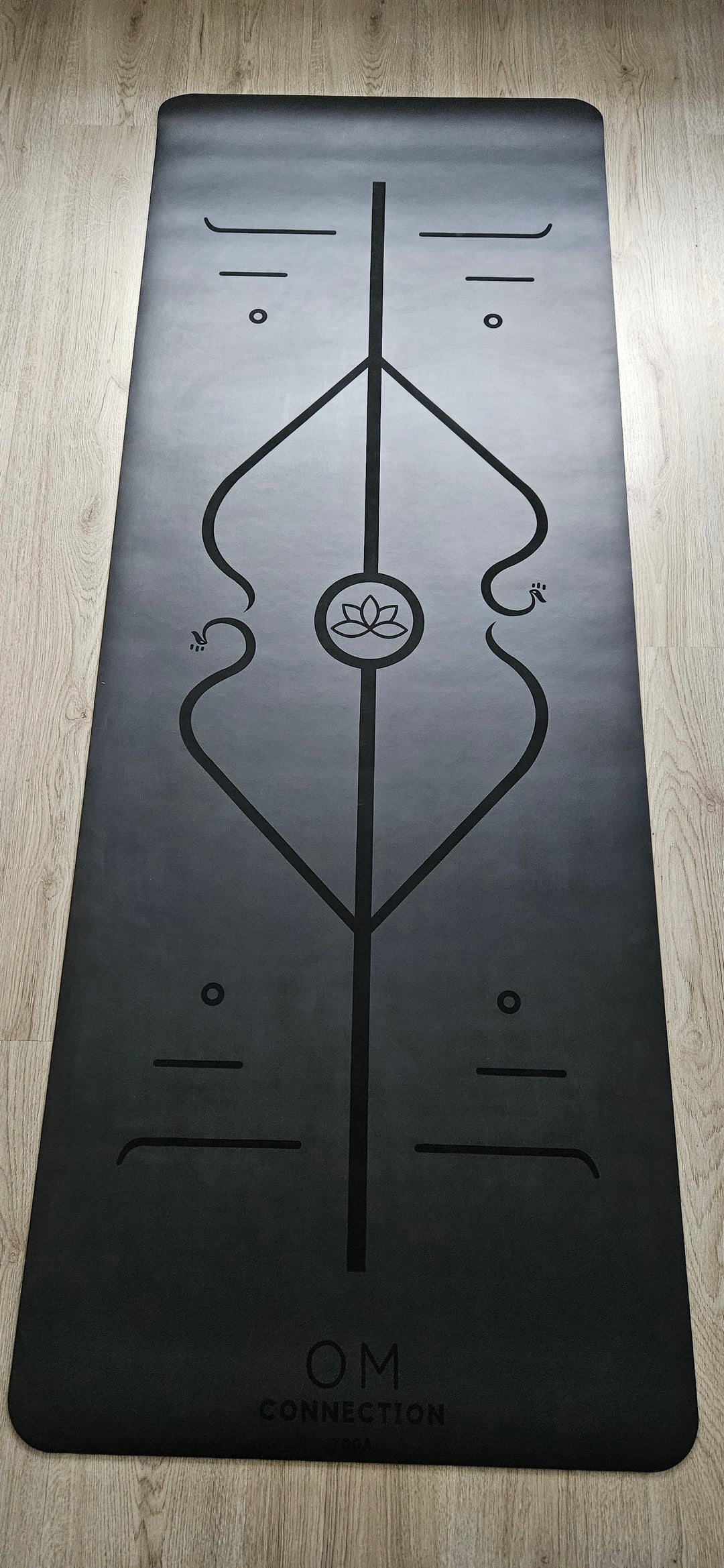Mat PU Black Serie Limitada, #21