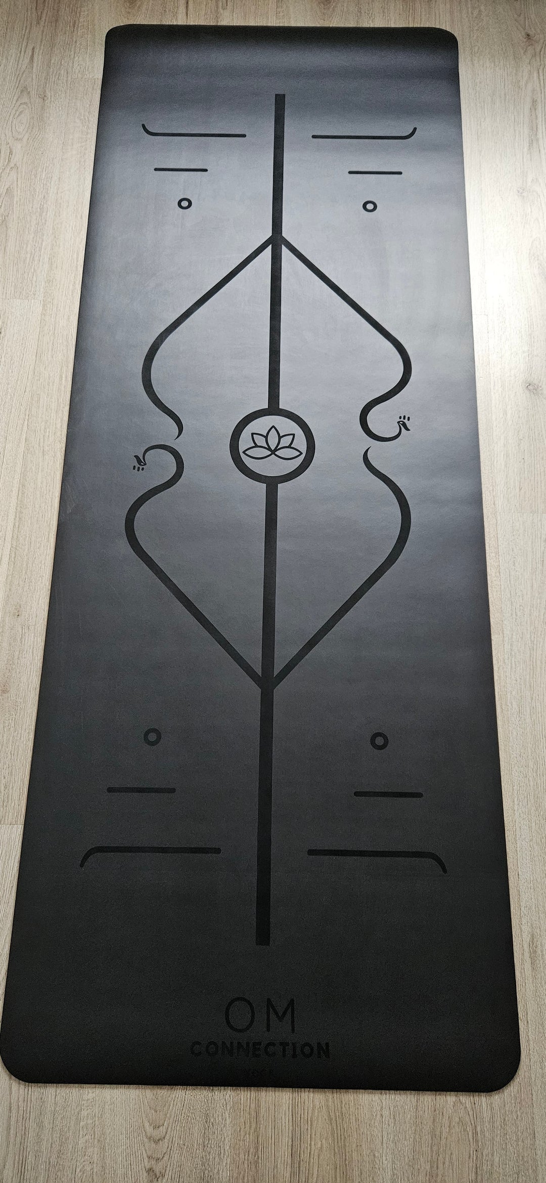 Mat PU Black Serie Limitada, #18