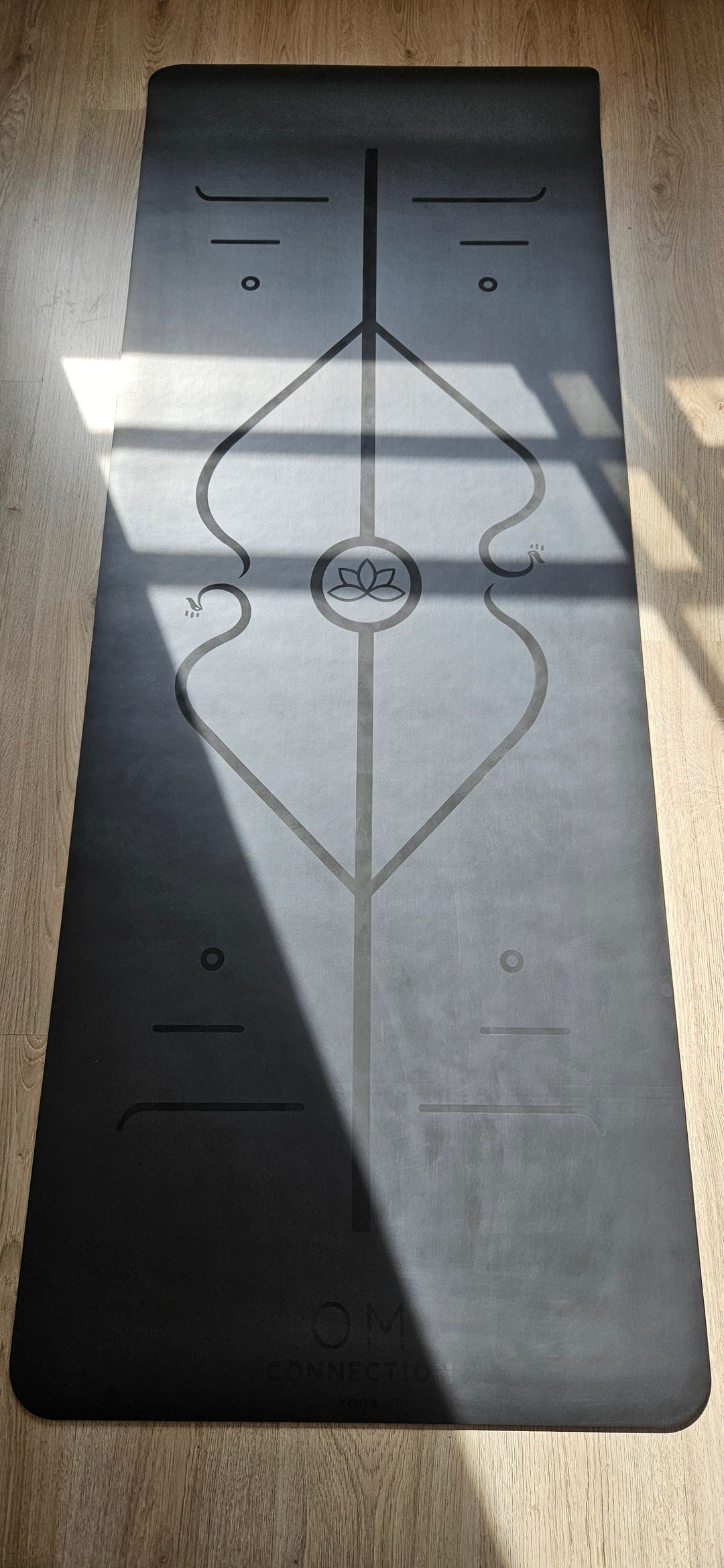 Mat PU Black Serie Limitada, #07