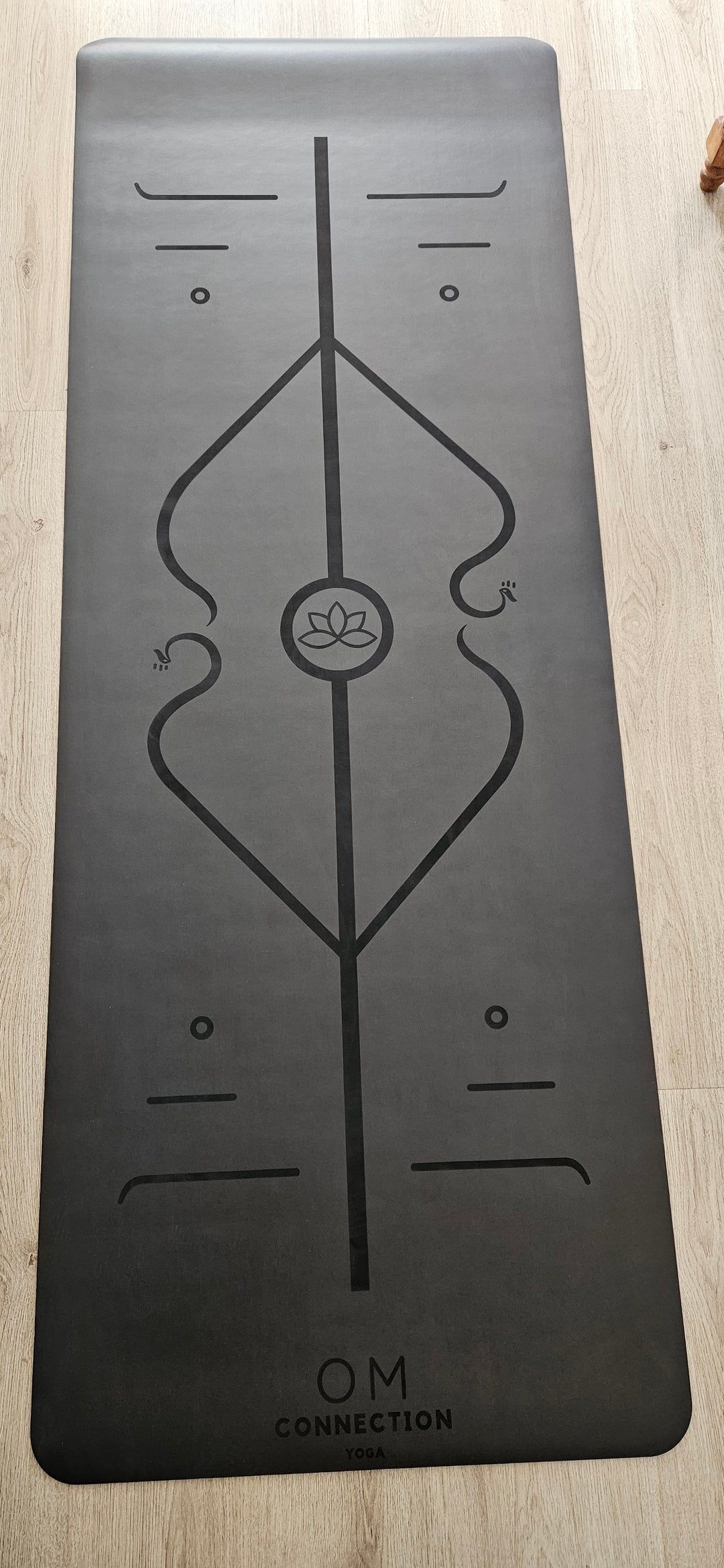 Mat PU Black Serie Limitada, #08