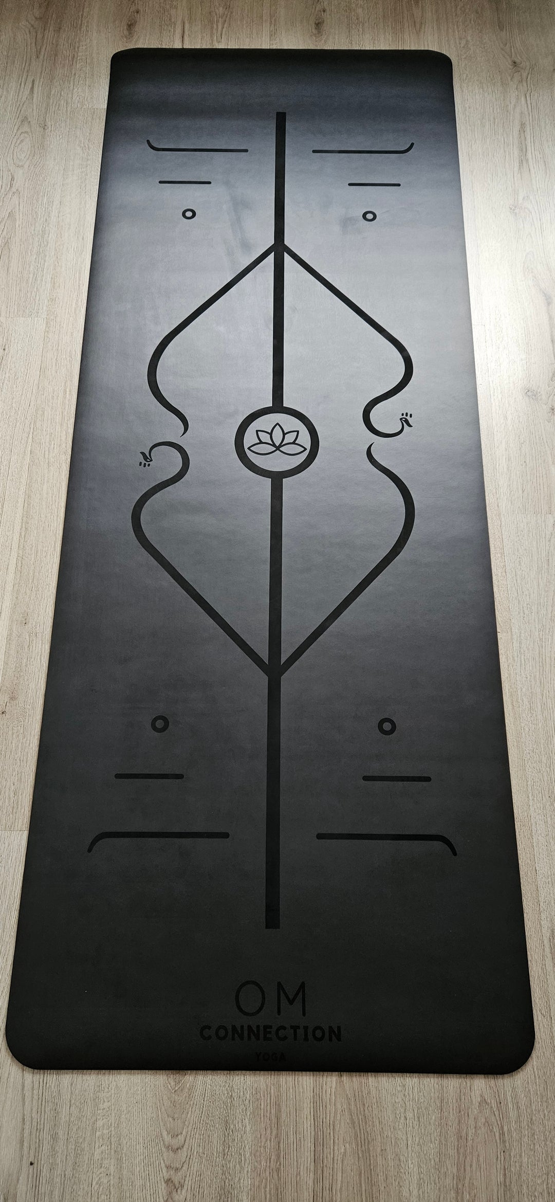 Mat PU Black Serie Limitada, #17
