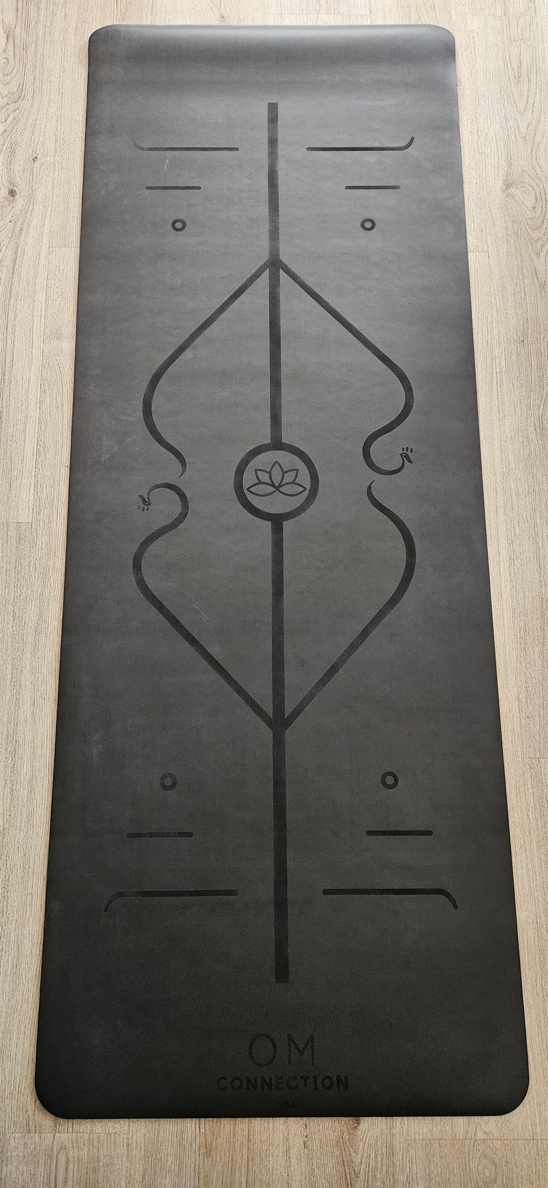 Mat PU Black Serie Limitada, #13