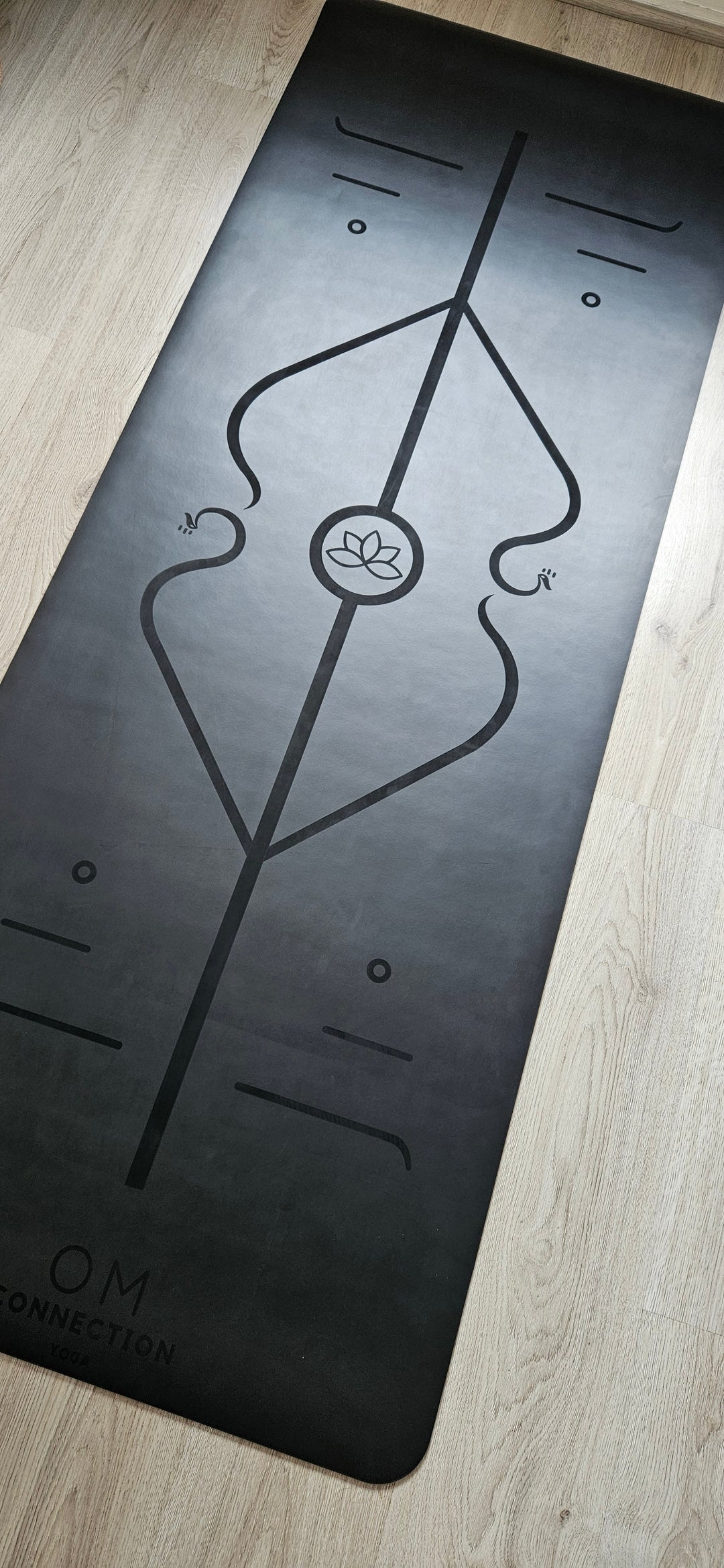 Mat PU Black Serie Limitada, #02