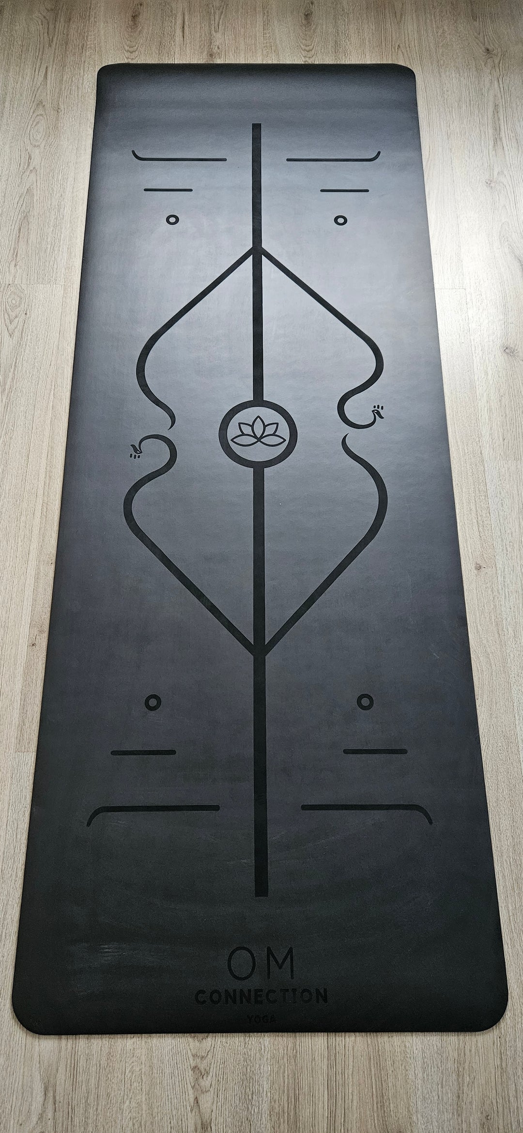 Mat PU Black Serie Limitada, #20