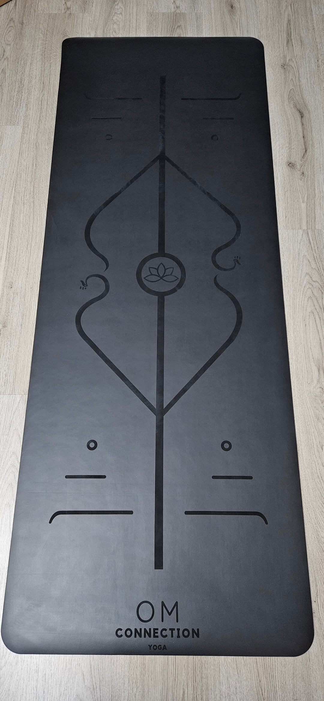Mat PU Black Serie Limitada, #27