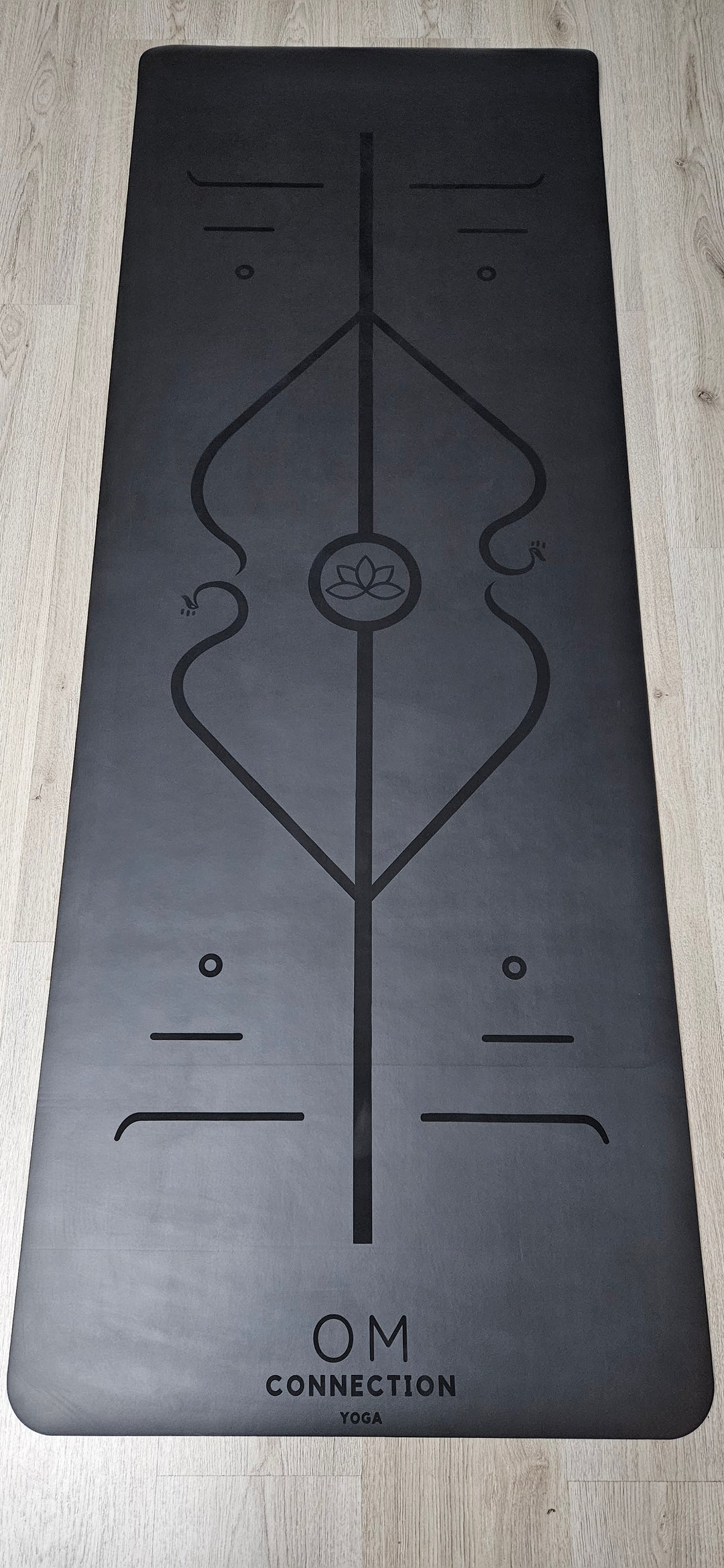Mat PU Black Serie Limitada, #23