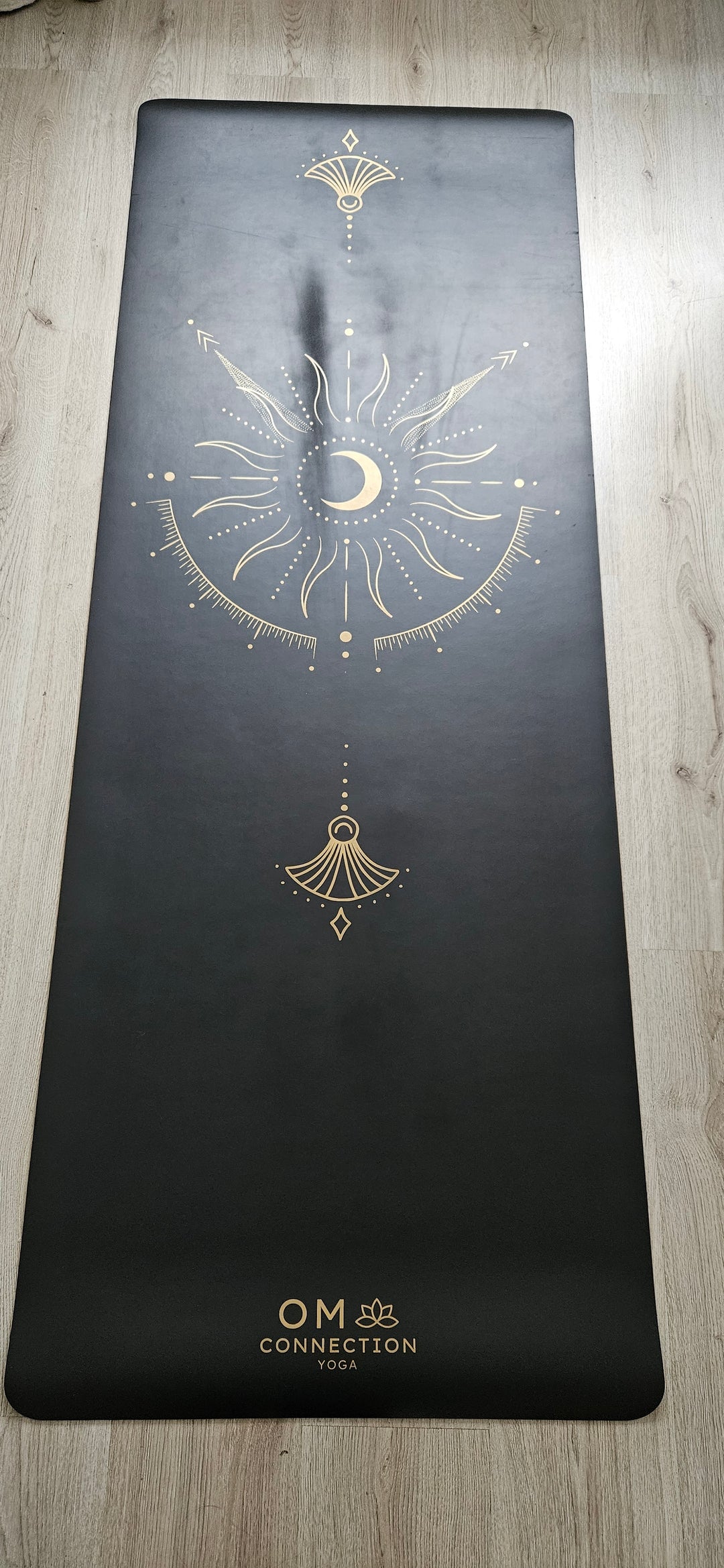 Mat PU Gold Moon Serie Limitada, #38